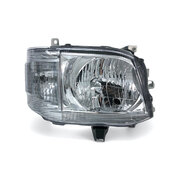 Headlight RIGHT Fits Toyota Hiace Van LWB SLWB Commuter 09/2010 - 11/2013