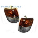 Mitsubishi Pajero NH-NK 91-97 Pair 1xLH 1xRH Corner Indicator Lights New